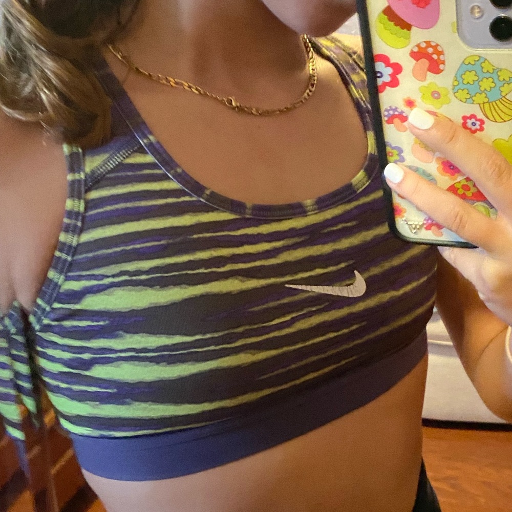 nike sports bra